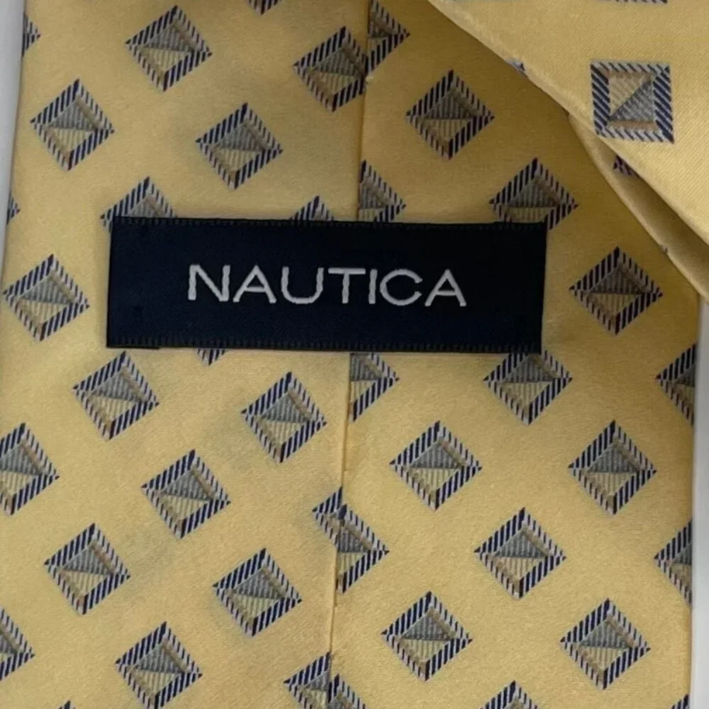 NAUTICA Vintage 90s Geometric Diamond Silk Tie Gold Navy Preppy Academia